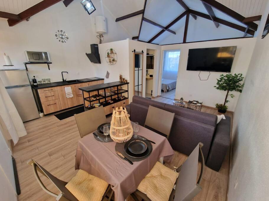 Bella Vista House 971 Apartment Ле Госие Екстериор снимка